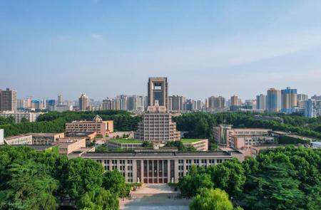 中国排名前十的大学：清北遥遥领先，武大西交垫底，你母校第几？